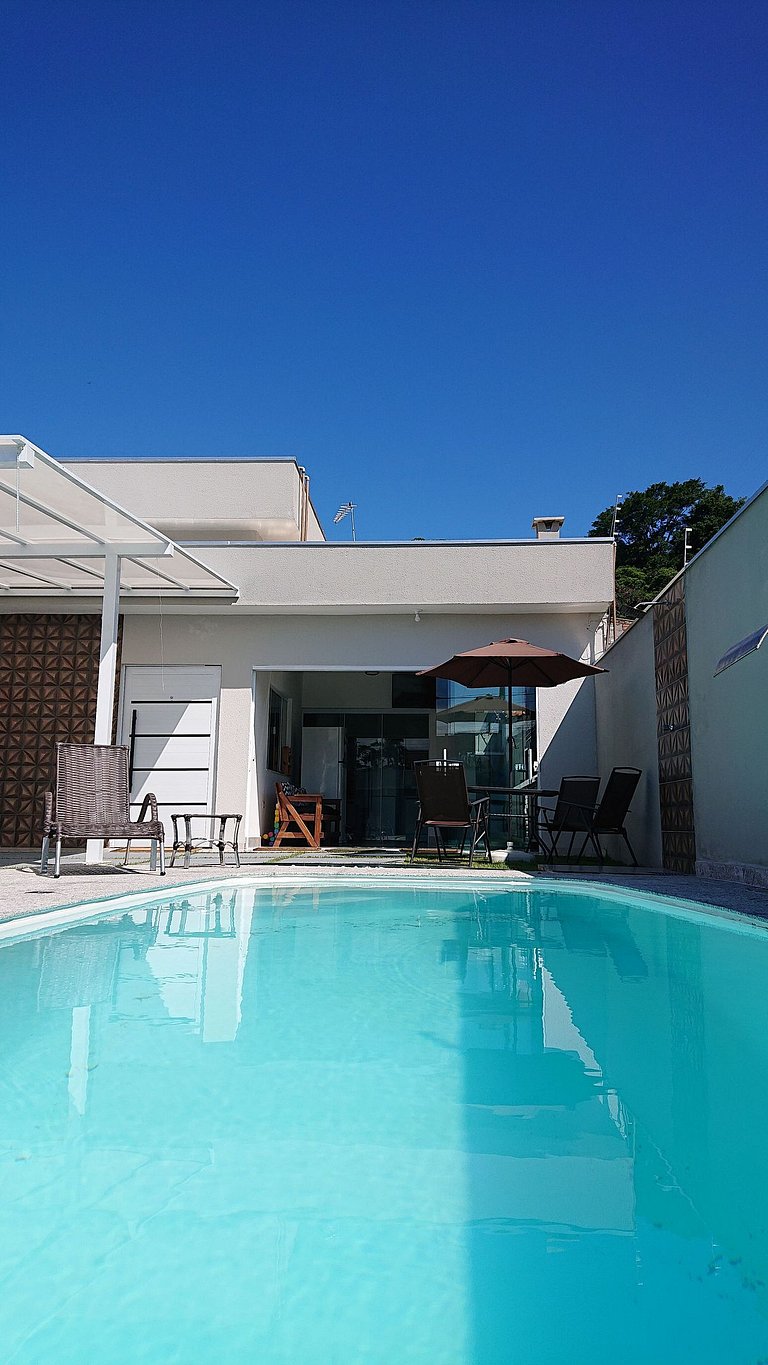 Casa Piscina Churrasqueira Wifi Ar condicionado Caragua