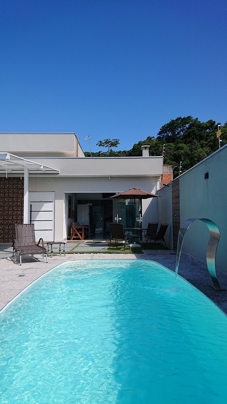 Casa Piscina Churrasqueira Wifi Ar condicionado Caragua